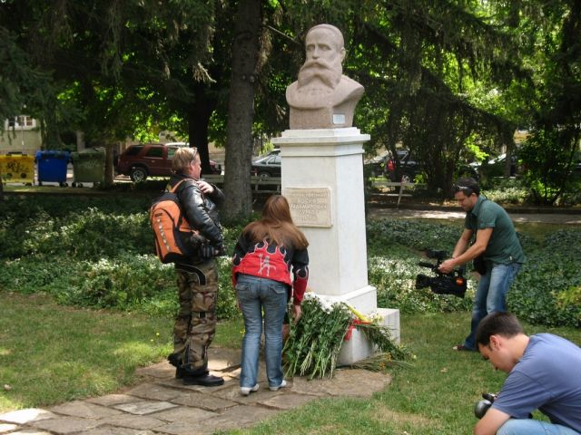 У памятника генерала Гурко У памятника генерала Гурко