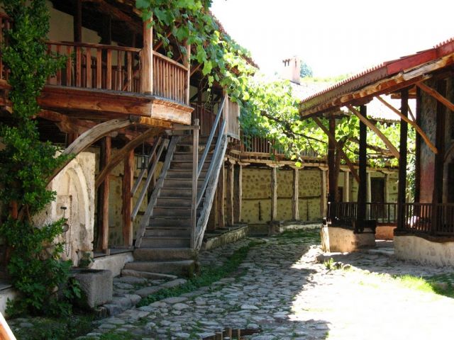 Лестница на второй этаж