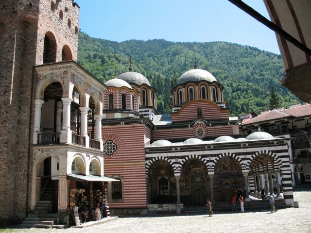 Церковь Церковь