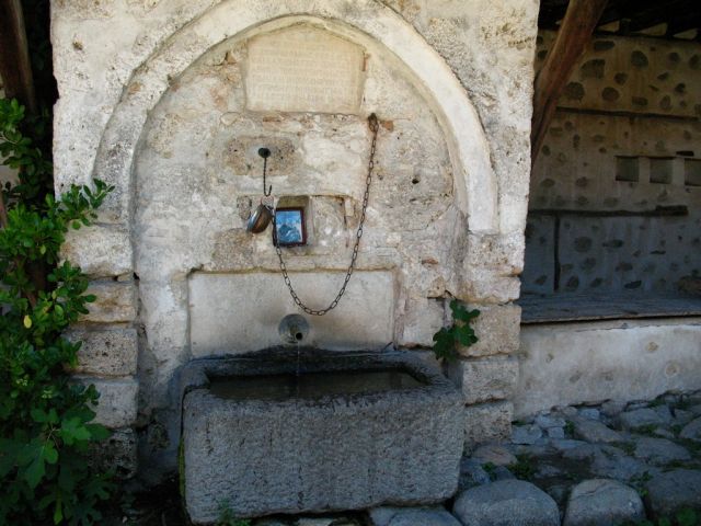 Святая вода.