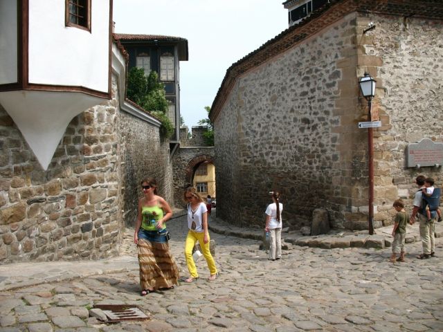 Туристы в старом Пловдиве