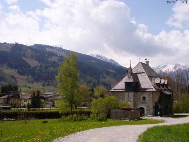 ST831136_1.jpg