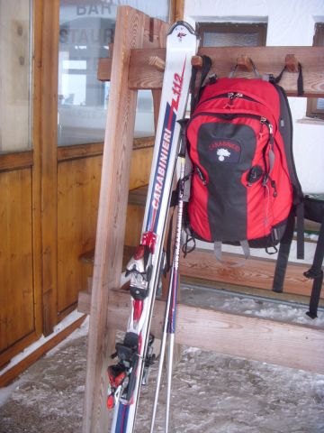 ST830463.JPG
