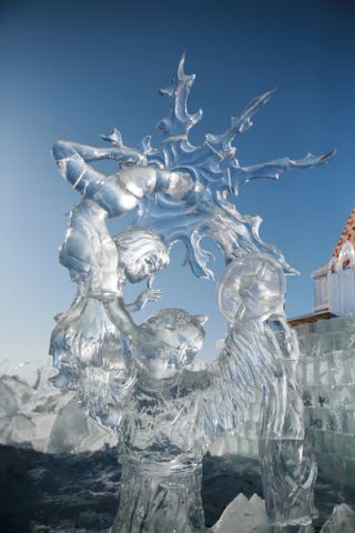 Конкурс ледовых скульптур на Байкале