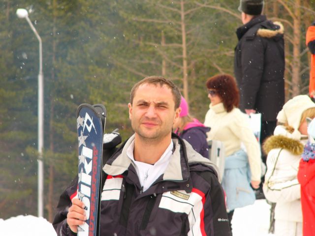 Не хочет в очередь -- хочет в кафе...