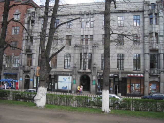 Почти как в Питере дома. Почти как в Питере дома.