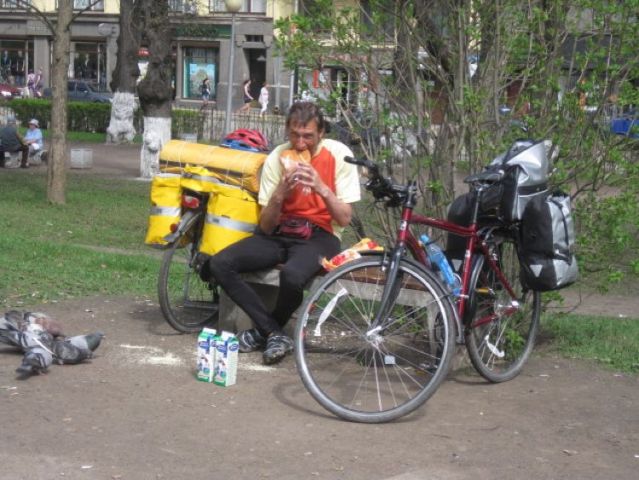 Перекус.