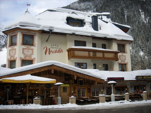 Hotel Nevada .JPG