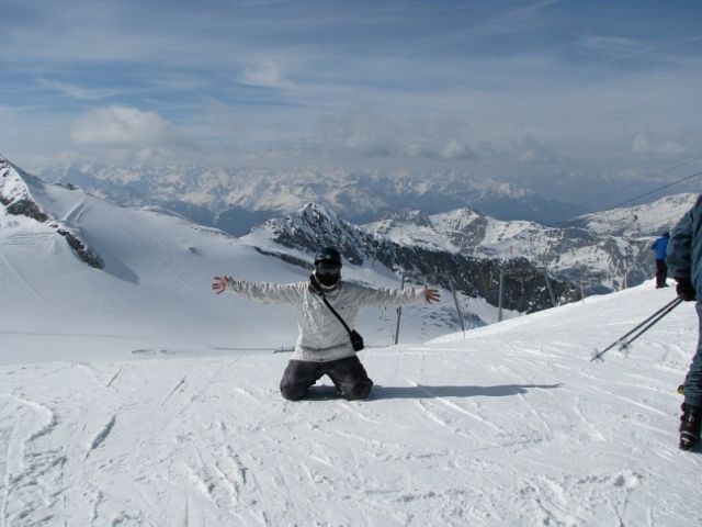 It looks like the top of Hintertux! )))03.2011, Австрия, ледник Хинтертукс