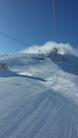 вид на вершину с подъемника Бандеришка 2