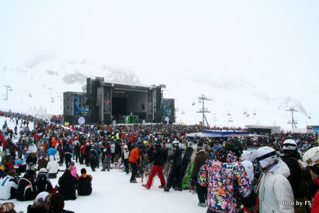 Top of the mountain concert