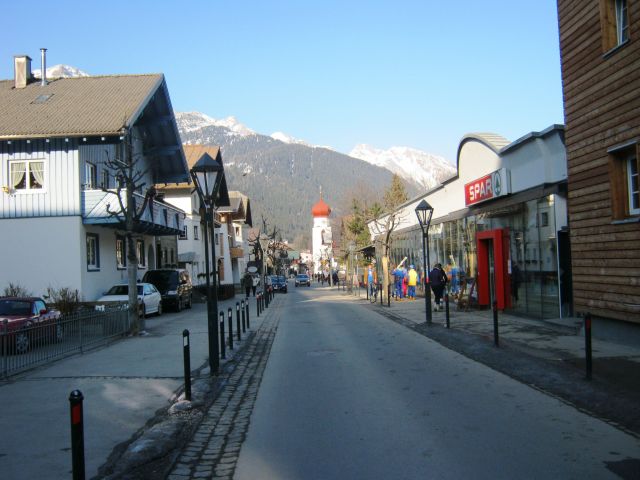 689.JPG