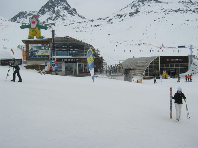 375.JPG