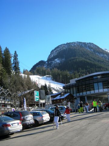 296.JPG