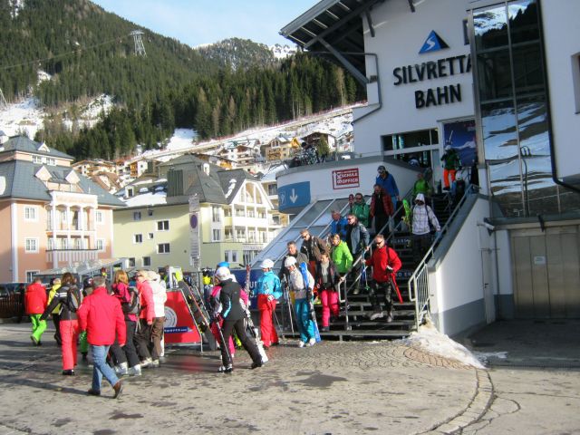 235.JPG