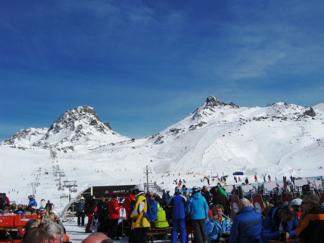 201.JPG
