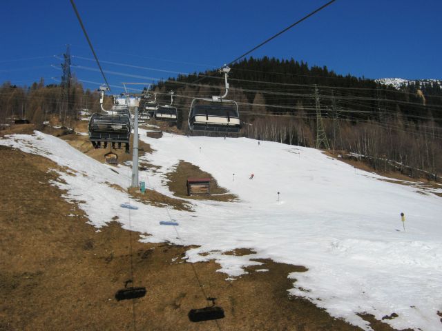596.JPG