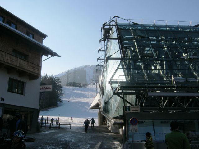 685.JPG