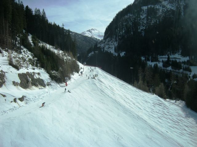 205.JPG