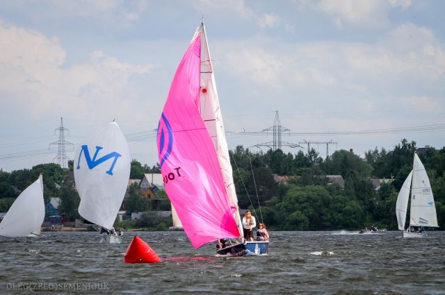Яхты на Пироговском водохранилище