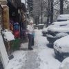снег