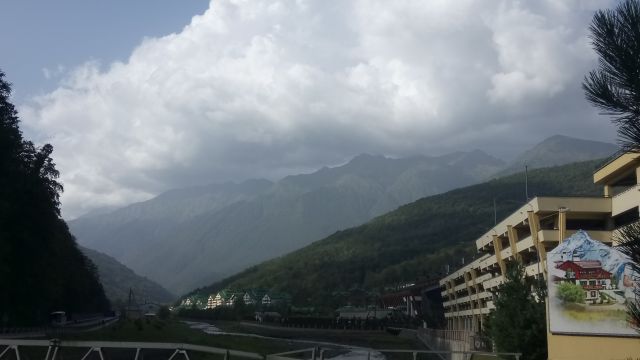 Красная Поляна. На берегу Ачипсе.