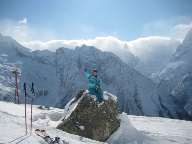 Камень на Домбае