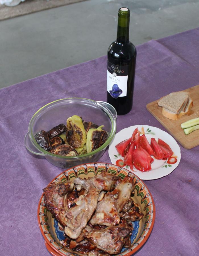 5abcfa3bbd88c_wine.jpg