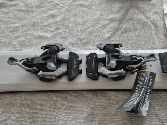 6a4aafe441115_front_pieces.jpg