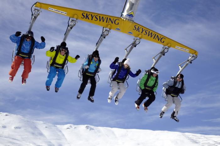 52111a7c571b6_Skyswing.jpg