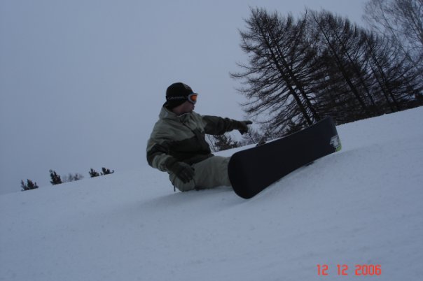 5fbe2710cead3_2006.jpg