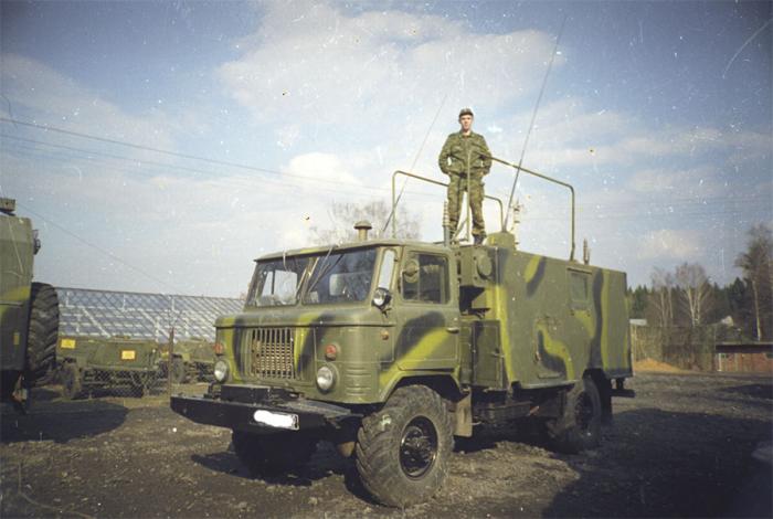 6045374d7b8ec_army.jpg
