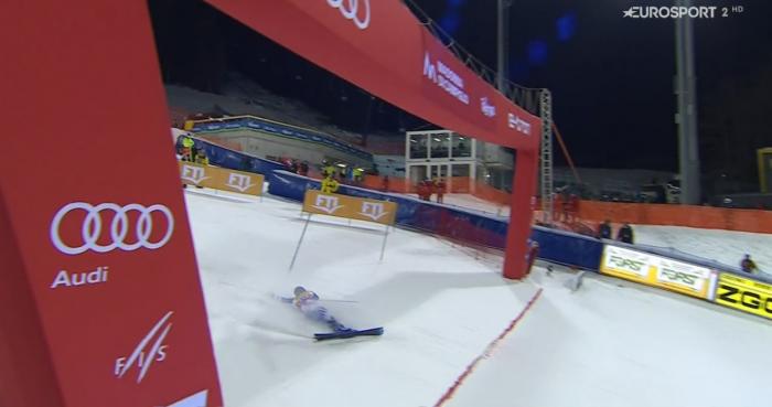 61c45c501ee84_noelfinish.jpg
