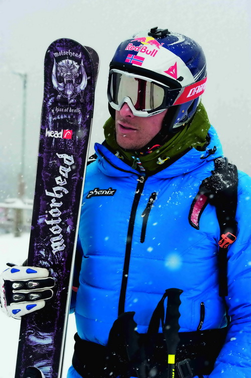 56c37295a9225_swin1.jpg