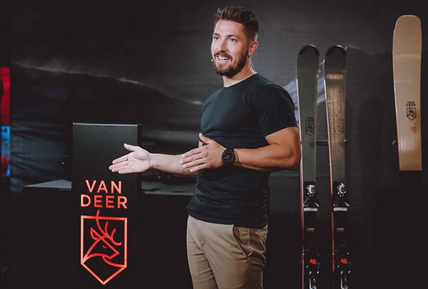 63b6abf44bde2__vangeer.jpg