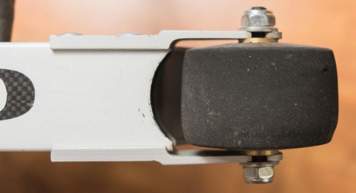 53f4fd9c03b1d_roller01rear.jpg